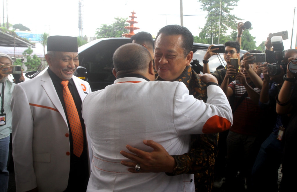 Ketua MPR Bambang Soesatyo melakukan kunjungan kebangsaan di Kantor DPP PKS, Jakarta, Senin (8/7/2024).  (Berita nasional.com/Oke Atmaja)