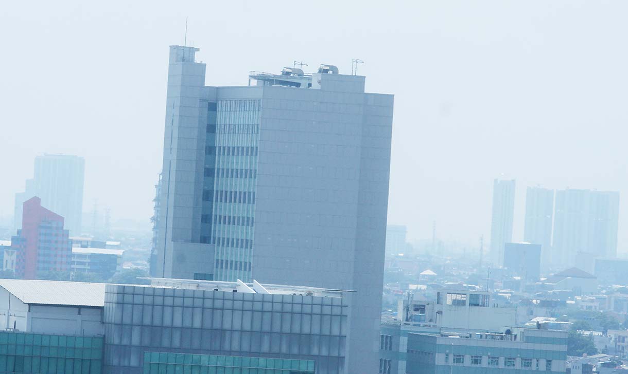 Gedung bertingkat di Jakarta, Rabu (5/3/2025).  (Beritanasional.com/Oke Atmaja)