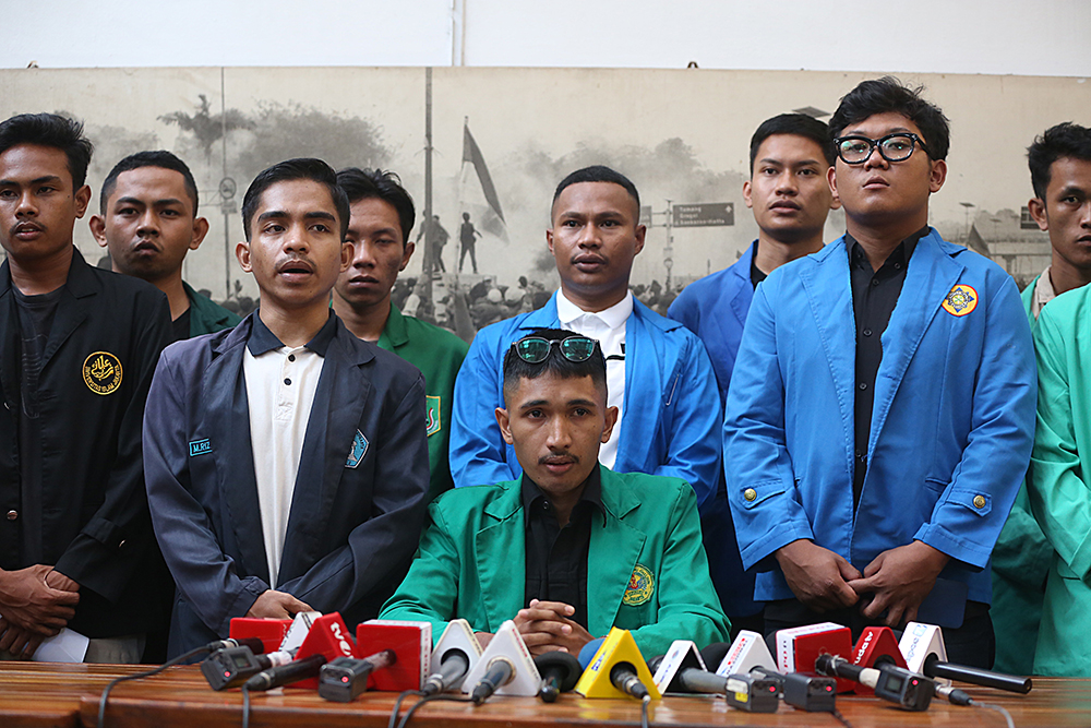 Aliansi mahasiswa yang tergabung dalam Badan Eksekutif Mahasiswa (BEM) Bersatu nyatakan sikap menolak gerakan mahasiswa ditunggangi kepentingan politik praktis. (BeritaNasional/Elvis Sendouw)