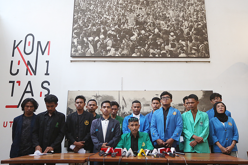 Aliansi mahasiswa yang tergabung dalam Badan Eksekutif Mahasiswa (BEM) Bersatu nyatakan sikap menolak gerakan mahasiswa ditunggangi kepentingan politik praktis. (BeritaNasional/Elvis Sendouw)