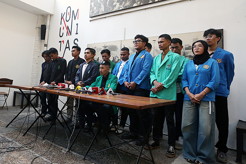 Aliansi mahasiswa yang tergabung dalam Badan Eksekutif Mahasiswa (BEM) Bersatu nyatakan sikap menolak gerakan mahasiswa ditunggangi kepentingan politik praktis. (BeritaNasional/Elvis Sendouw)