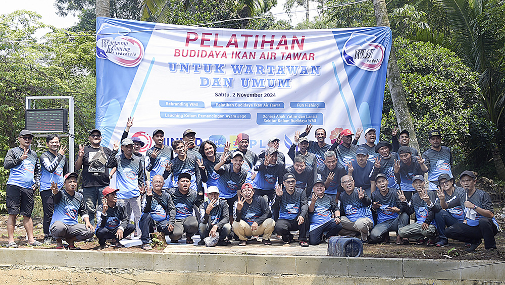 Wartawan Mancing Indonesia gelar giat sosial bagi warga Bogor, Jawa Barta. (BeritaNasional/Elvis Sendouw)