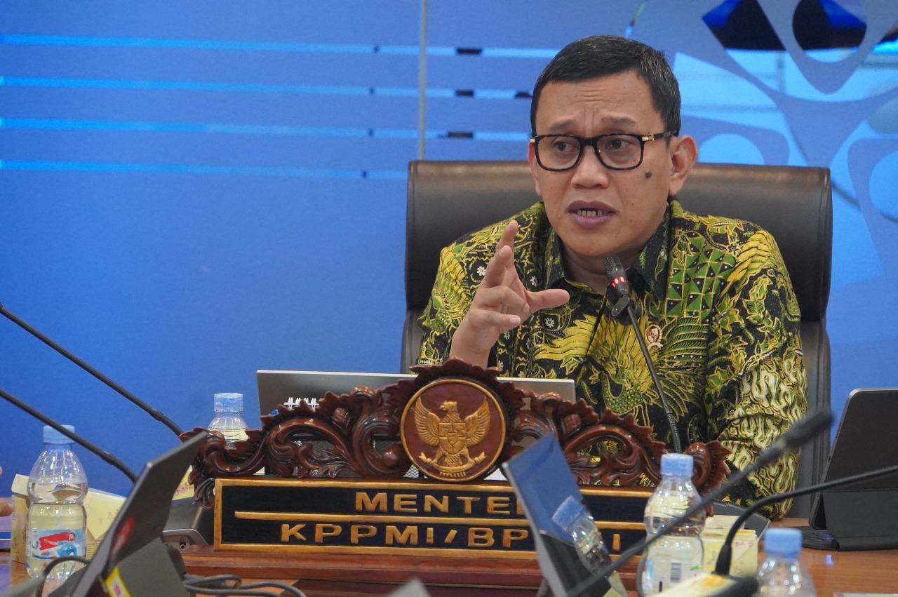 Bertemu Menteri Karding, President University Siap Jadi 'Kampung Inggris' bagi Pekerja Migran Indonesia Menteri P2MI Abdul Karding menerima kunjungan President University bahas PMI. (BeritaNasional/Elvis Sendouw/HO Hms P2MI)