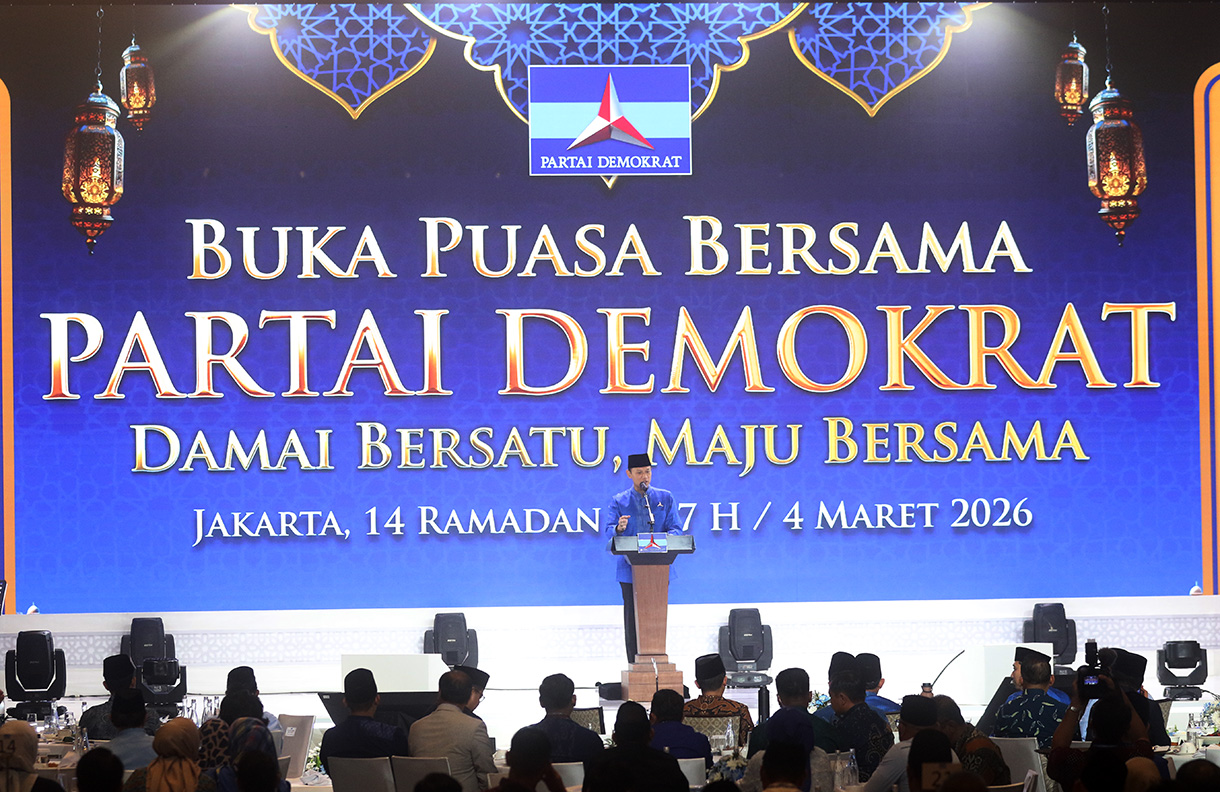 Ketua Umum Partai Demokrat Agus Harimurti Yudhoyono menyampaikan sambutan saat buka bersama Partai Demokrat di Jakarta, Rabu (4/3/2026).  (Beritanasional.com/ho/Oke Atmaja)