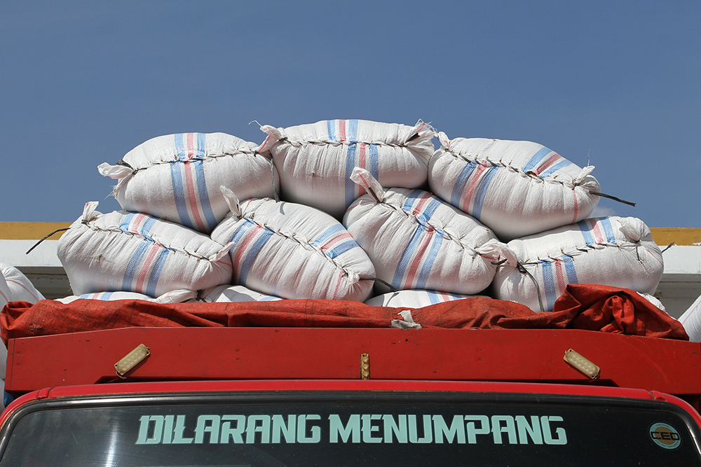 Bulog Serap Gabah Petani Senilai Rp15,15 T Hingga Pertengahan Mei 2025 Fasilitas Penggilingan Modern Milik Bulog, Di Pangulah Utara, Kota Baru, Karawang, Jawa Barat. (BeritaNasional/Elvis Sendouw)