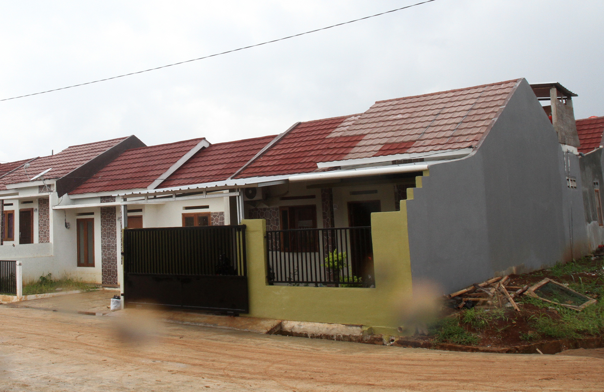 Suasana perumahan di Kawasan Citayam, Minggu (12/3/2024).(BeritaNasional.com/Oke Atmaja)