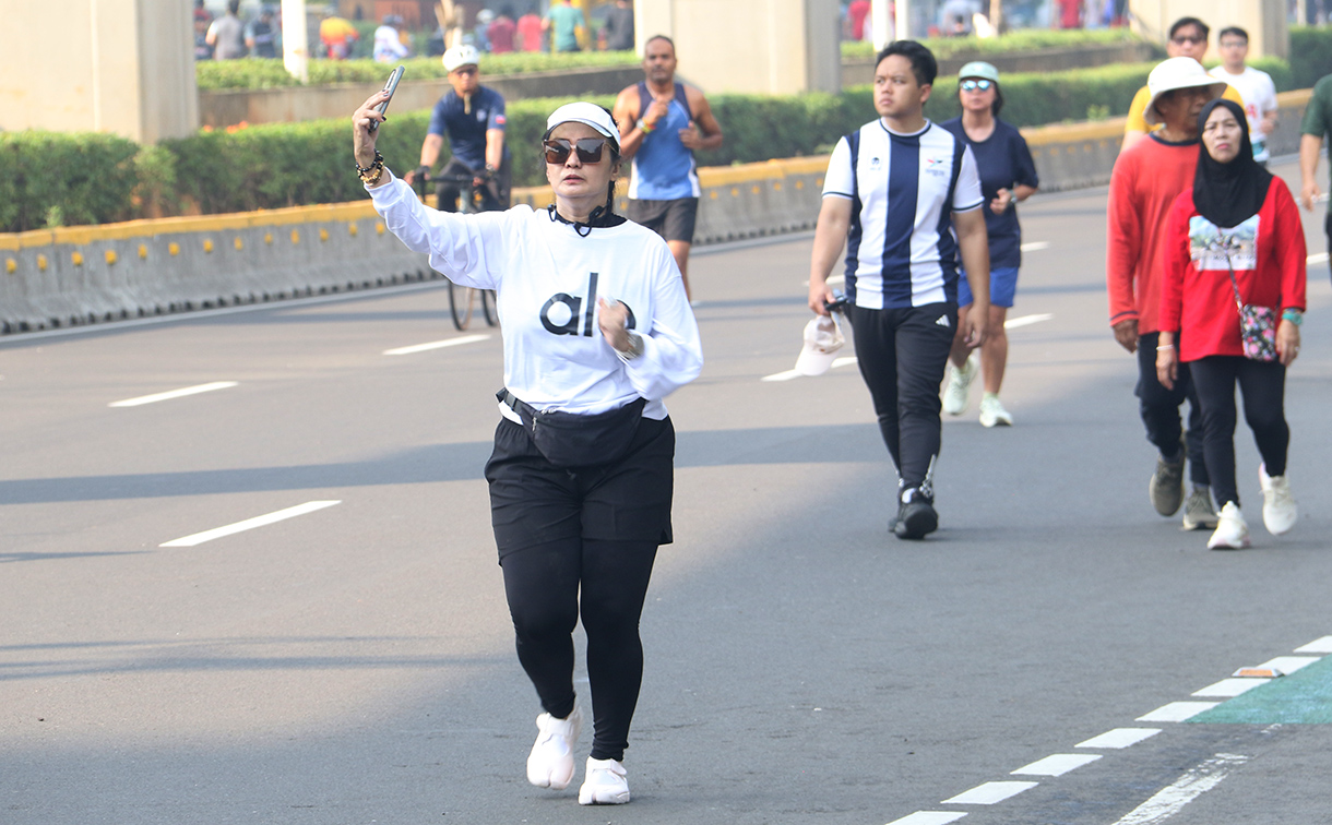 Suasana berbeda tampak di kawasan Jalan H.R. Rasuna Said, Jakarta Selatan, Minggu (10/5/2026).  (Beritanasional.com/Oke Atmaja)