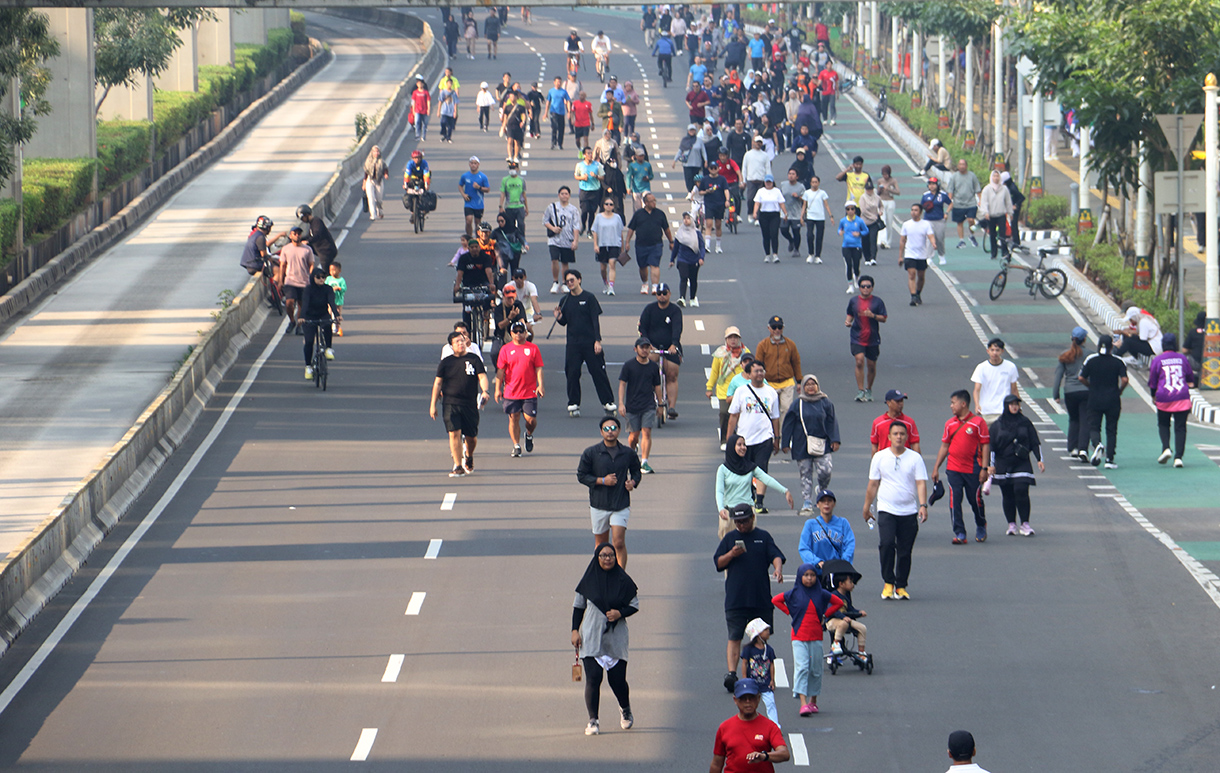 Suasana berbeda tampak di kawasan Jalan H.R. Rasuna Said, Jakarta Selatan, Minggu (10/5/2026).  (Beritanasional.com/Oke Atmaja)