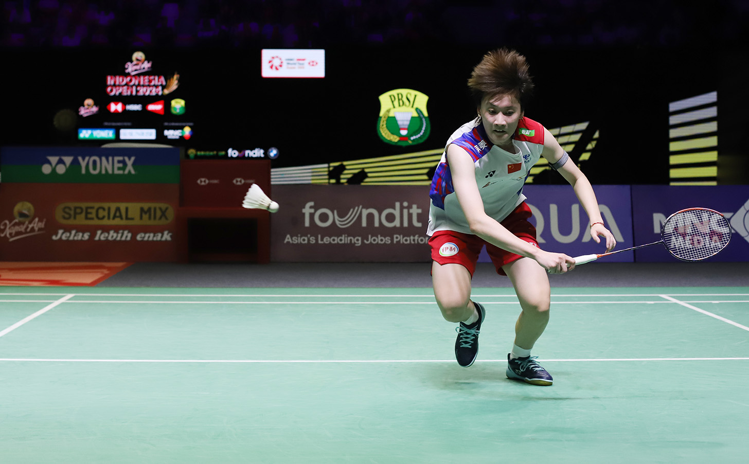 Pebulutangkis Tunggal Putri Spanyol Carolina Marin saat bertanding melawan Pebulutangkis Tunggal Putri China Chen Yu Fei pada semi final Indonesia Open 2024 di Istora, Jakarta, Sabtu (8/6/2024).(BeritaNasional.Com/Oke Atmaja)