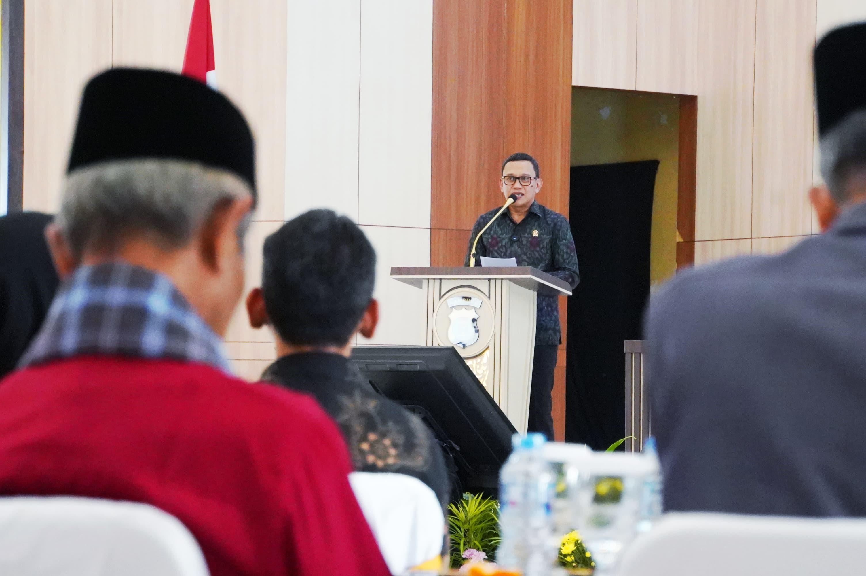 Deklarasi TPPO Menteri P2MI Bersama Polda Lampung Deklarasi bersama pencegahan pengiriman pekerja migran Indonesia (PMI) non prosedural atau ilegal dan Tindak Pidana Perdagangan Orang (TPPO) di Polda Lampung. (BeritaNasional/Elvis Sendouw/HO Hms P2MI)