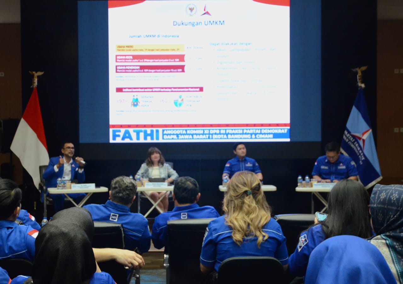 Proklamasi Democracy Forum dengan tema "Tarif Trump 2.0 & Fragmentasi Politik Global: Merespons Ketidakpastian, Memperkuat Kepemimpinan Indonesia”. (BeritaNasional/Elvis Sendouw)