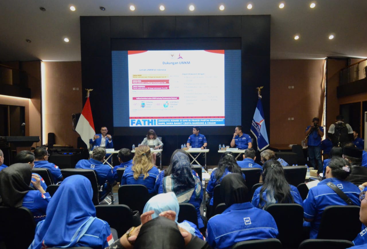 Proklamasi Democracy Forum dengan tema "Tarif Trump 2.0 & Fragmentasi Politik Global: Merespons Ketidakpastian, Memperkuat Kepemimpinan Indonesia”. (BeritaNasional/Elvis Sendouw)