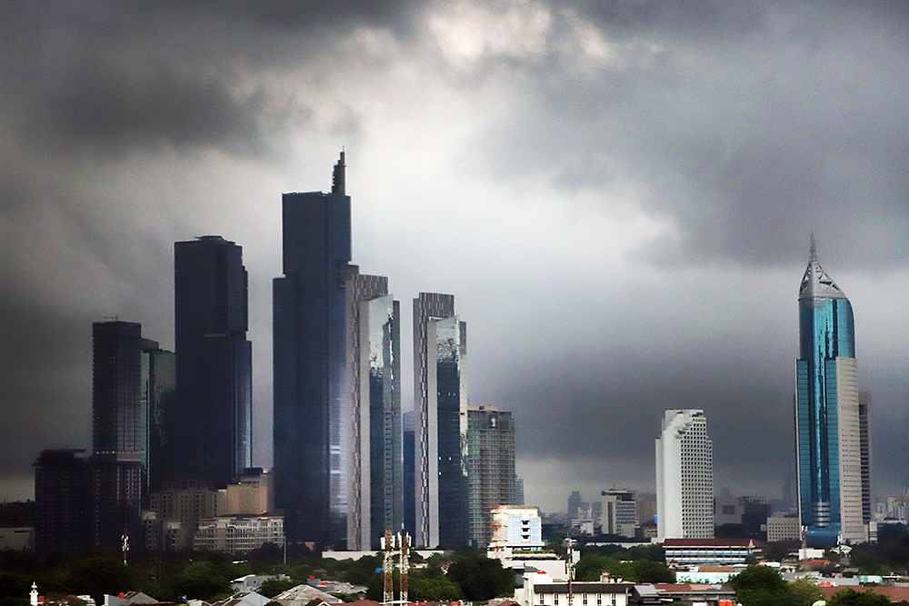 Rekaman dari kamera pada hari ini Jakarta diselimuti awan tebal. (BeritaNasional/Elvis Sendouw)