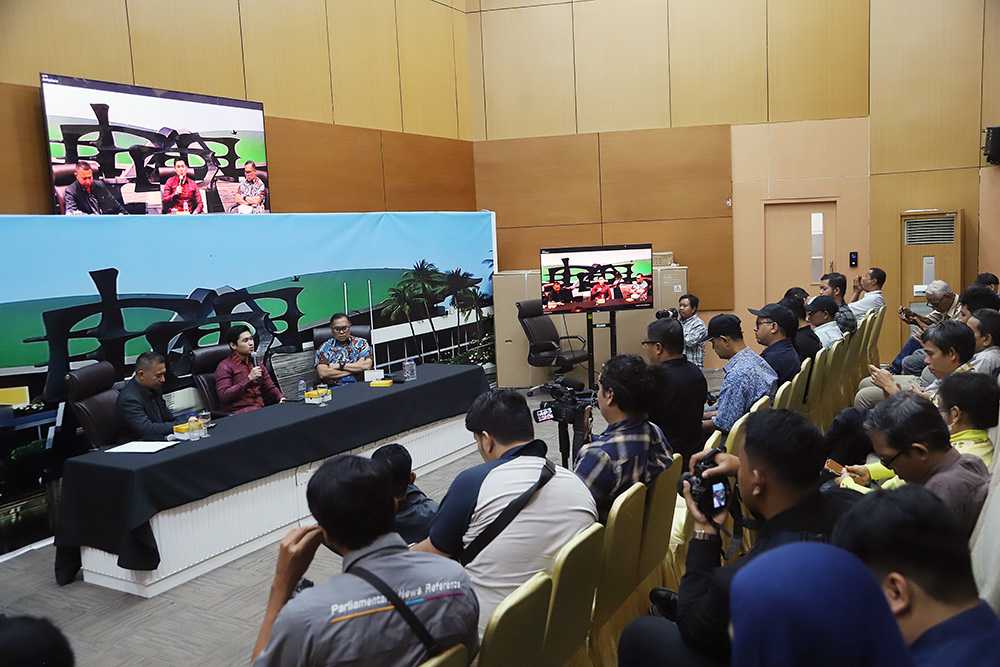 Diskusi KWP Bersama DPR Bahas Peta Politik Prancis-Arab Saudi di 'Two State Solution Diskusi Dialektika Demokrasi Dengan tema " Peta Politik Prancis-Arab Saudi di 'Two State Solution". (BeritaNasional/Elvis Sendouw)