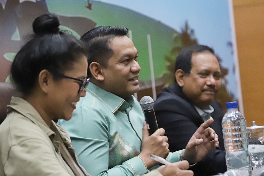 Diskusi KWP Bersama DPR Bahas RUU KUHAP KWP dengan DPR gelar diskusi Forum Legislasi dengan tema: "Komitmen DPR Menguatkan Hukum Pidana melalui Pembahasan RUU KUHAP". (BeritaNasional/Elvis Sendouw)