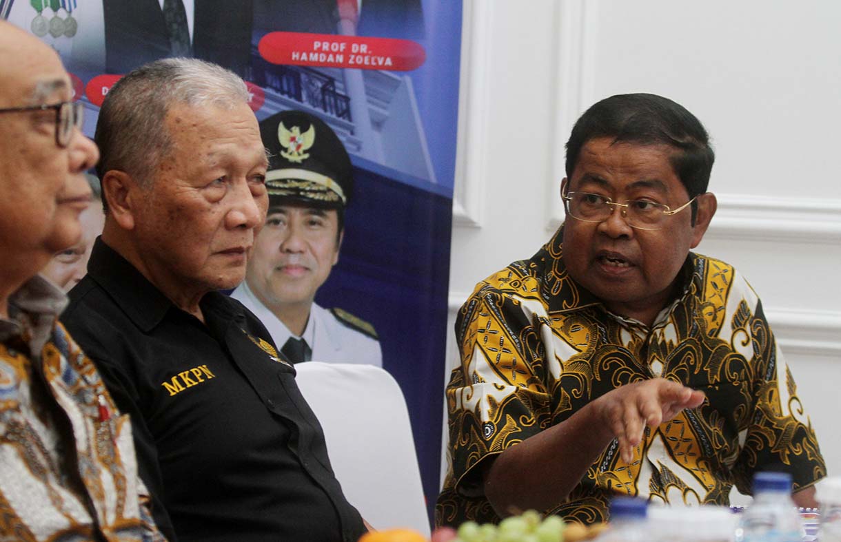 Mayjend Purnawirawan Prijanto memberikan pemaparanya dalam diskusi QUO Vadis Amandemen UUD 45 di Matraman, Jakarta Pusat, Sabtu (3/5/2025). (Beritanasional.com/Oke Atmaja)