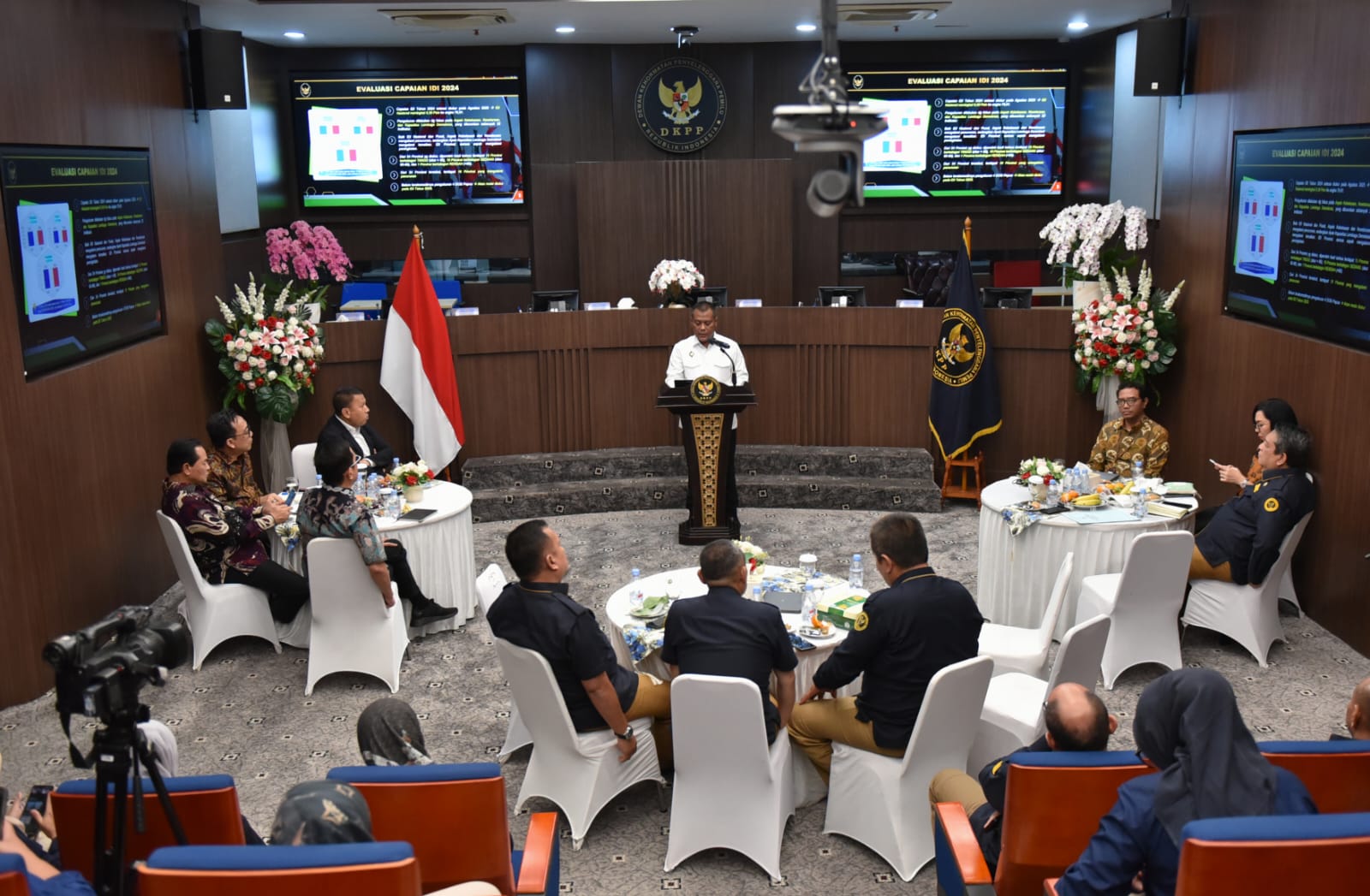 DKPP gelar Diskusi terbatas bertajuk Penguatan Lembaga Kode Etik. (BeritaNasional/Elvis Sendouw)