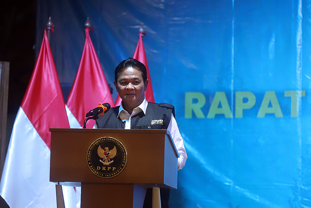 diskusi dengan tema "Rapat Fasilitasi Pemberitaan DKPP Melalui Kemitraan Strategis Humas dan Media Massa", di Safari Resort, Bogor, Jawa Barat. (BeritaNasional/Elvis Sendouw)