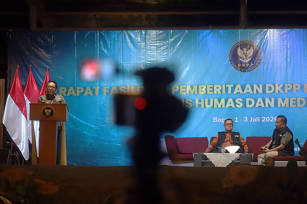 diskusi dengan tema "Rapat Fasilitasi Pemberitaan DKPP Melalui Kemitraan Strategis Humas dan Media Massa", di Safari Resort, Bogor, Jawa Barat. (BeritaNasional/Elvis Sendouw)