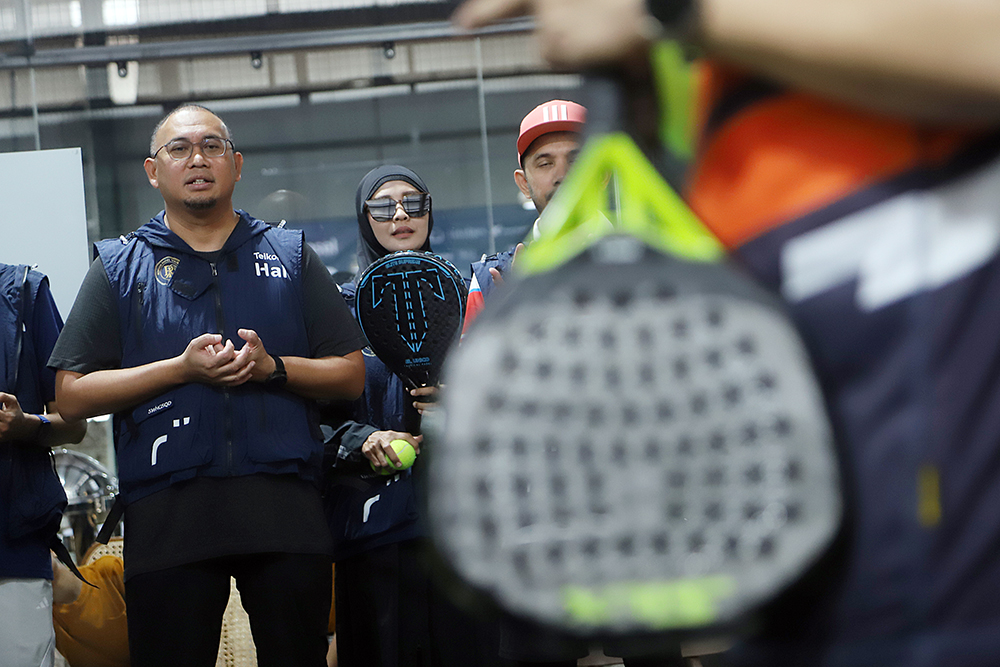 Ketua DPD Partai Gerindra Sumatera Barat (Sumbar) Andre Rosiade membuka Rosiade Padel Turnamen 2026. (BeritaNasional/Elvis Sendouw)