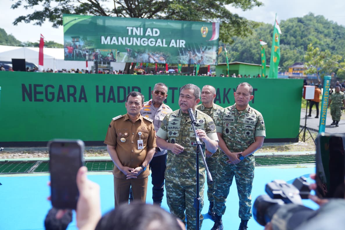 Kepala Staf Angkatan Darat (Kasad) Jenderal TNI Maruli Simanjuntak, M.Sc., meresmikan instalasi pompa hidram di Kecamatan Rawalo, Kabupaten Banyumas, Jawa Tengah.  (BeritaNasional/Elvis/HO Dispenad)