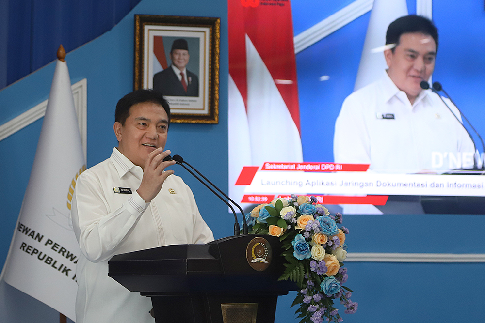 DPD Luncurkan Aplikasi Jaringan Dokumentasi dan Informasi Hukum Versi iOS DPD luncurkan Aplikasi Jaringan Dokumentasi dan Informasi Hukum (JDIH) versi iOS. (BeritaNasional/Elvis Sendouw)