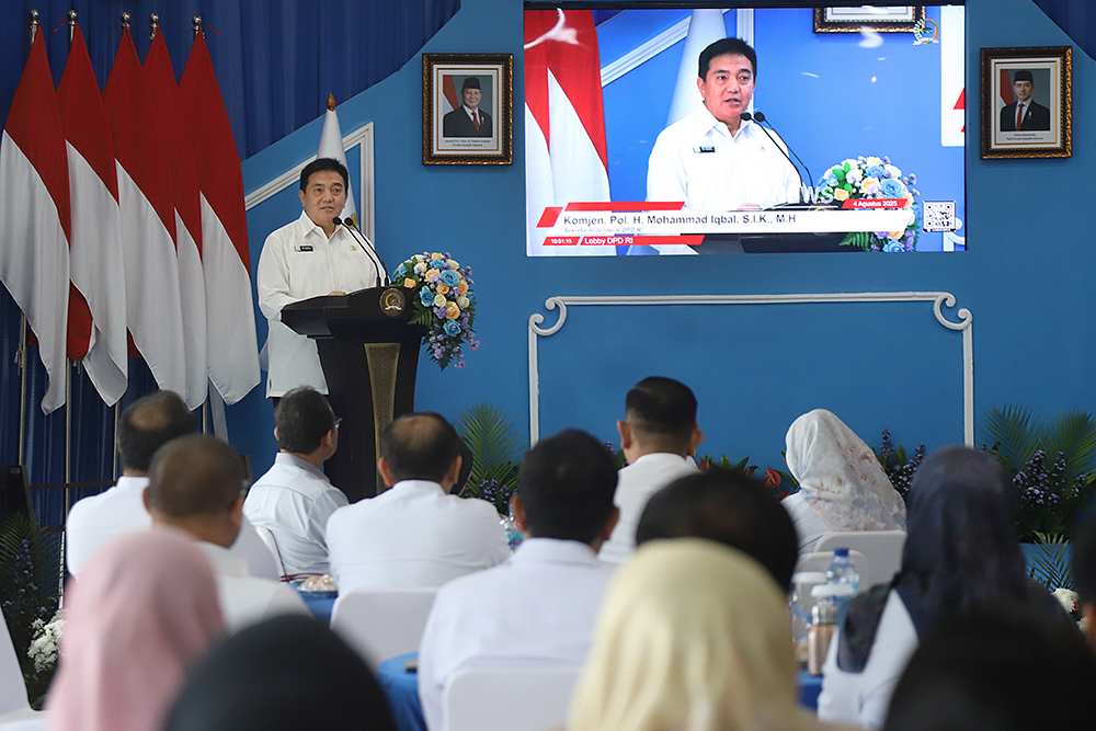 DPD Luncurkan Aplikasi Jaringan Dokumentasi dan Informasi Hukum Versi iOS DPD luncurkan Aplikasi Jaringan Dokumentasi dan Informasi Hukum (JDIH) versi iOS. (BeritaNasional/Elvis Sendouw)