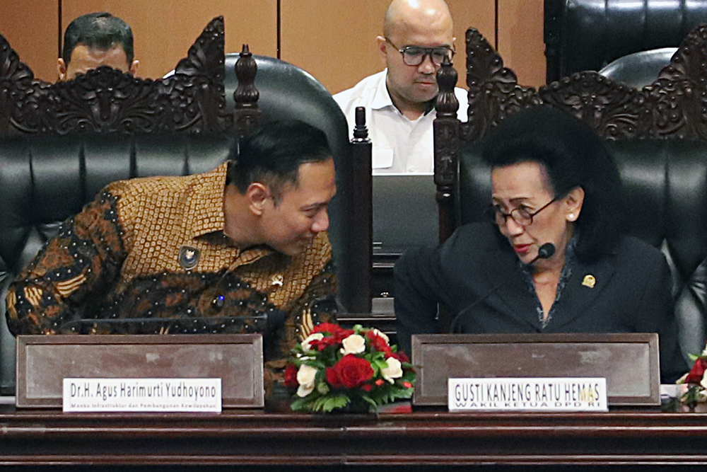 DPD RI Gelar Rakor Bersama Menko Infra Bahas Pembangunan Infrastruktur di Kawasan Daerah Istimewa Yogyakarta Rapat Koordinasi dan Konferensi bertajuk "Pembangunan Infrastruktur di Kawasan Daerah Istimewa Yogyakarta (DIY) dan Jawa Tengah Selatan (Jasela) untuk meningkatkan Pertumbuhan Ekonomi dan Ketahanan Pangan". (BeritaNasional/Elvis Sendouw)