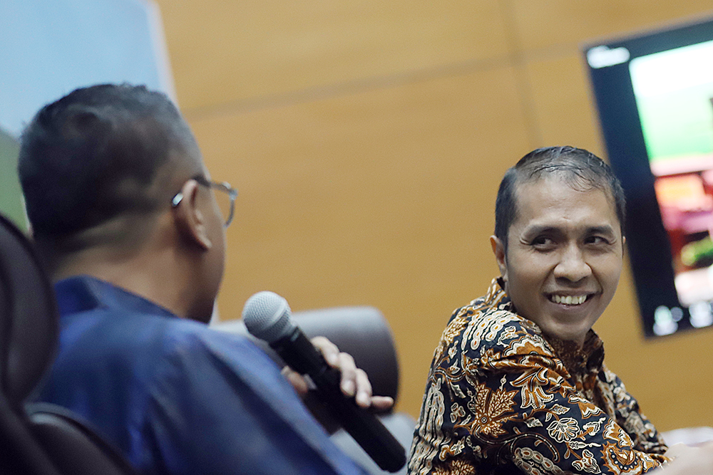 DPR Bersama KWP Gelar Diskusi Bahas Revisi RUU ASN 2025 Pengamat Politik Citra Istitute Efriza memberikan pandangan dalam diskusi dialektika DPR bersama KWP membahas ASN. (BeritaNasional/Elvis Sendouw)