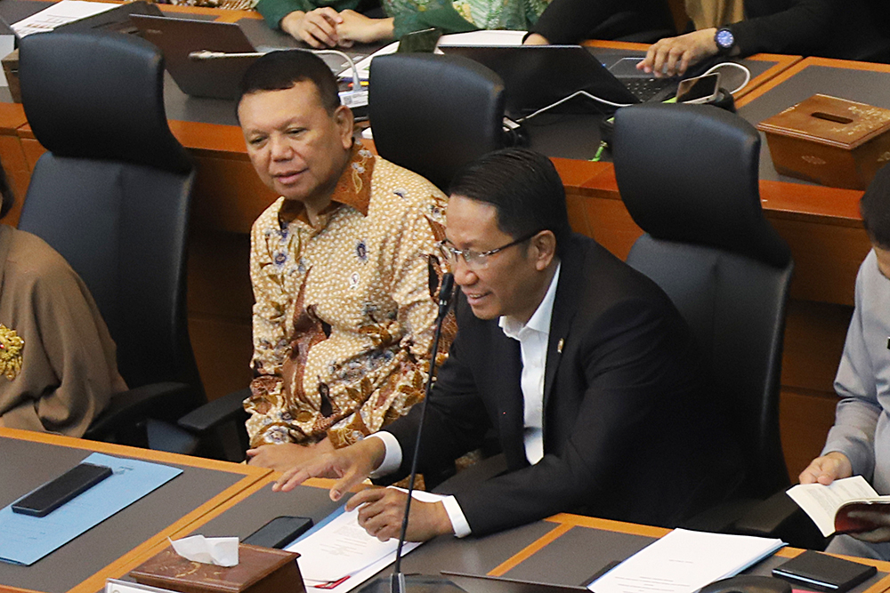 Rapat kerja komisi I bersama pemerintah bahas RUU TNI. (BeritaNasional/Elvis Sendouw)