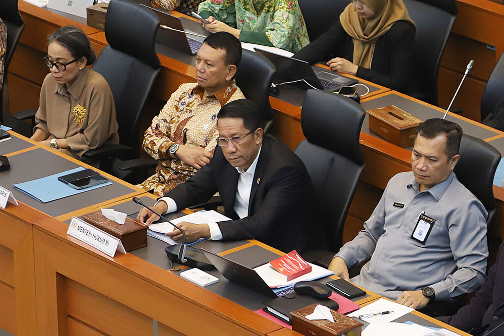 Rapat kerja komisi I bersama pemerintah bahas RUU TNI. (BeritaNasional/Elvis Sendouw)