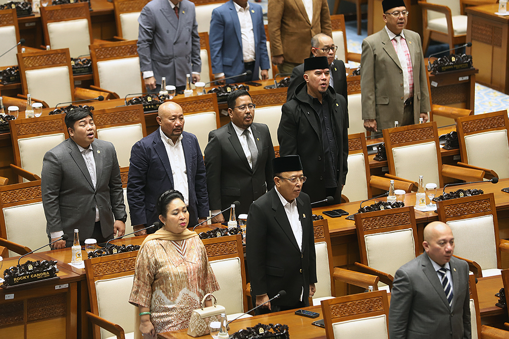 Ketua Komisi VIII DPR Marwan Dasopang menyampaikan laporan pembahasan putusan Komisi VIII menyetujui delapan calon anggota Badan Zakat Nasional (Baznas). (BeritaNasional/Elvis Sendouw)