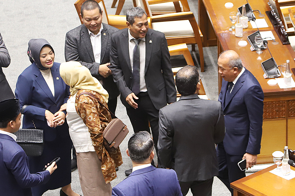 Rapat Paripurna Rancangan Undang-Undang tentang Perubahan Keempat Atas Undang-Undang Nomor 4 Tahun 2009 Tentang Pertambangan Mineral dan Batubara. (BeritaNasional/Elvis Sendouw)