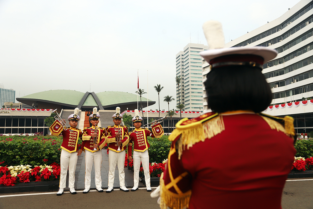 Drum Band Canka Praditya Wiratama Kadet Mahasiswa Unhan RI meriahkan Sidang Tahunan MPR. (BeritaNasional/Elvis sendouw)