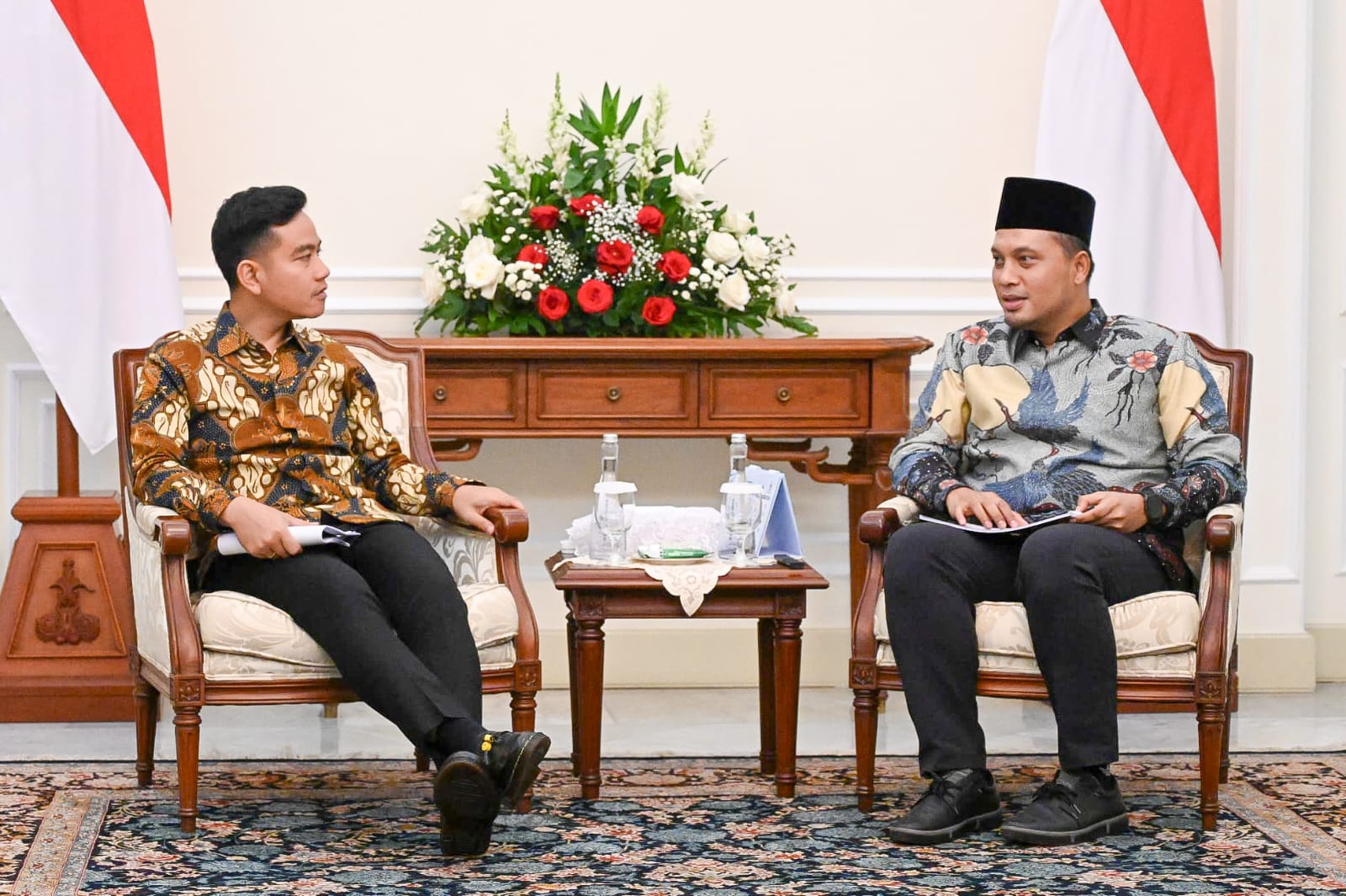 Wapres Gibran Rakabuming menerima audiensi Pimpinan Wilayah Gerakan Pemuda (PW GP) Ansor Provinsi Jawa Tengah (Jateng) di Istana Wakil Presiden. (BeritaNasional/Elvis/HO Setwapres)