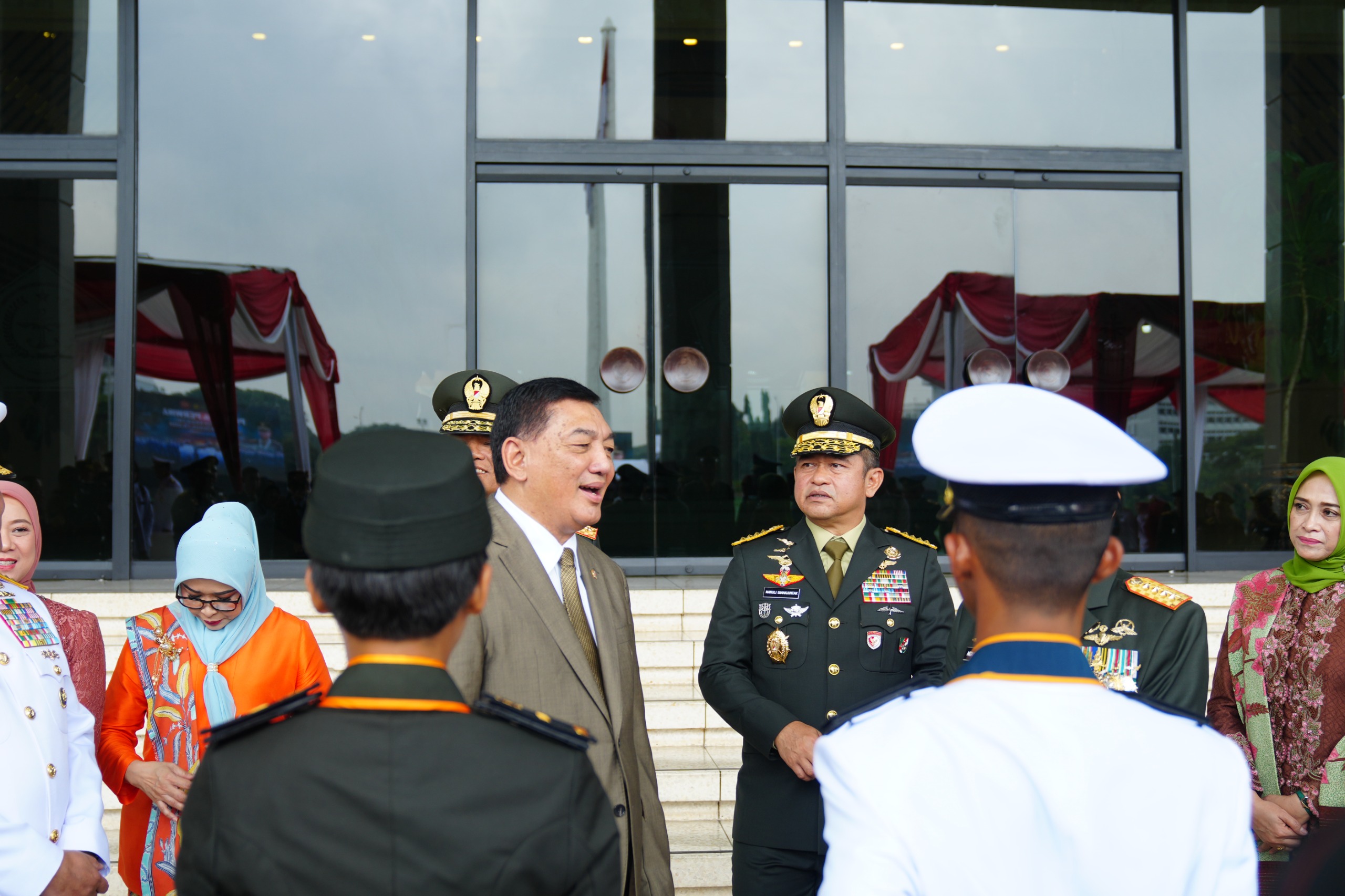 Kepala Staf Angkatan Darat (Kasad) Jenderal TNI Maruli Simanjuntak, M.Sc., menghadiri Upacara Prasetya Perwira (Praspa) Perwira Prajurit Karier. (BeritaNasional/Elvis/HO Dispenad)