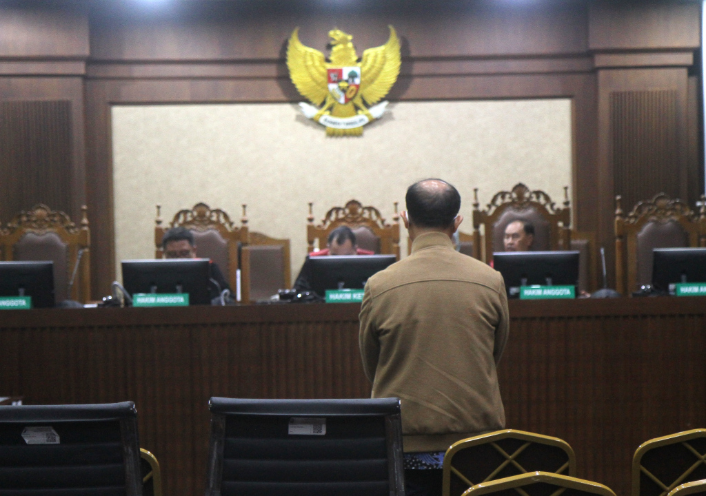 Terdakwa Hakim Agung Gazalba Saleh menjalani sidang di Pengadilan Tipikor, Jakarta, Senin (27/5/2024).(Berita nasional.Com/Oke Atmaja)