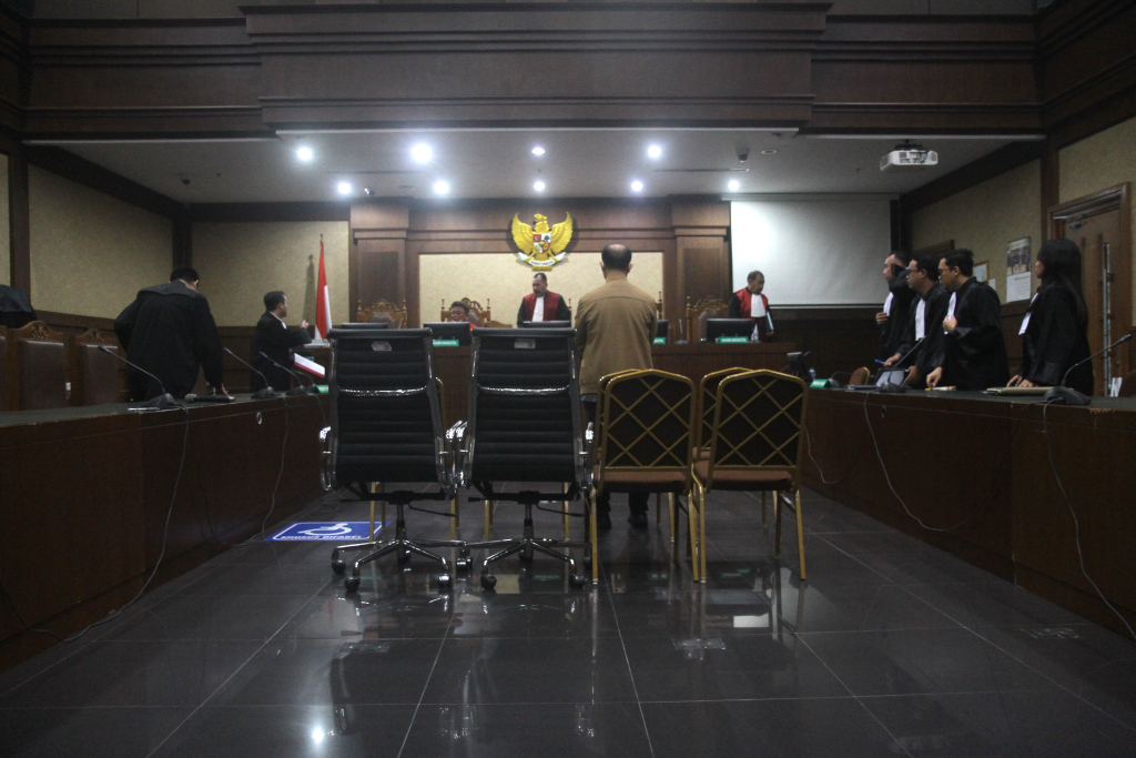 Terdakwa Hakim Agung Gazalba Saleh menjalani sidang di Pengadilan Tipikor, Jakarta, Senin (27/5/2024).(Berita nasional.Com/Oke Atmaja)