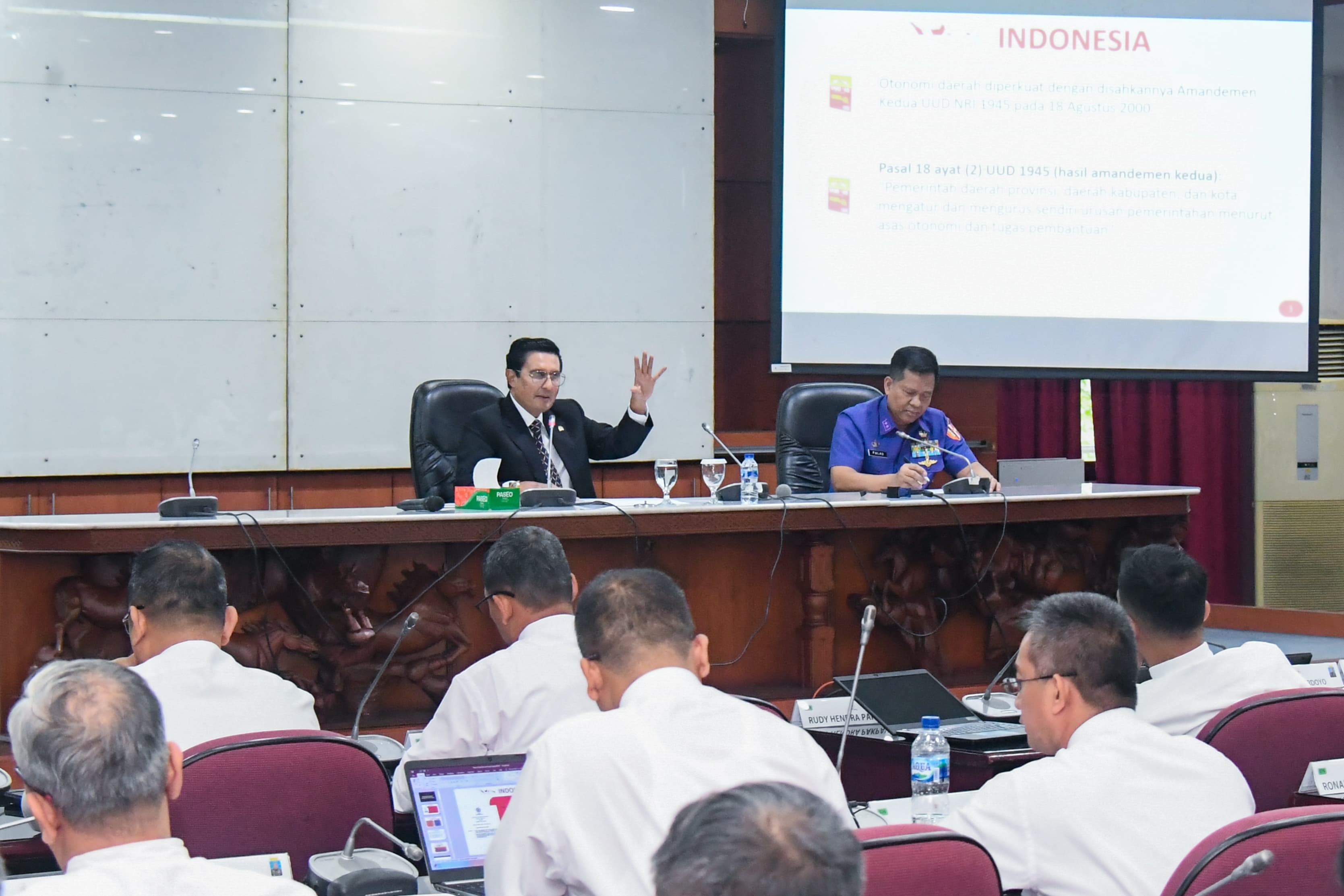 Wakil Ketua MPR Fadel Muhammad menyampaikan kuliah umum untuk peserta PPRA LXVII. (BeritaNasional/HO/Elvis)