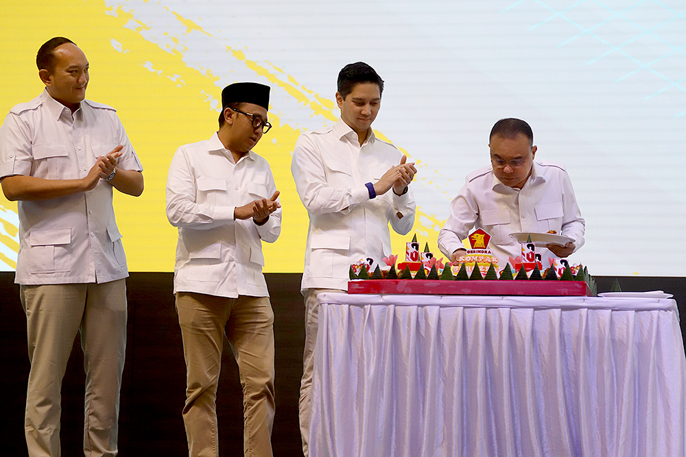 Fraksi Partai Gerinda di DPR merayakan hari ulang Tahun Partai Gerindra ke 18. (BeritaNasional/Elvis Sendouw)