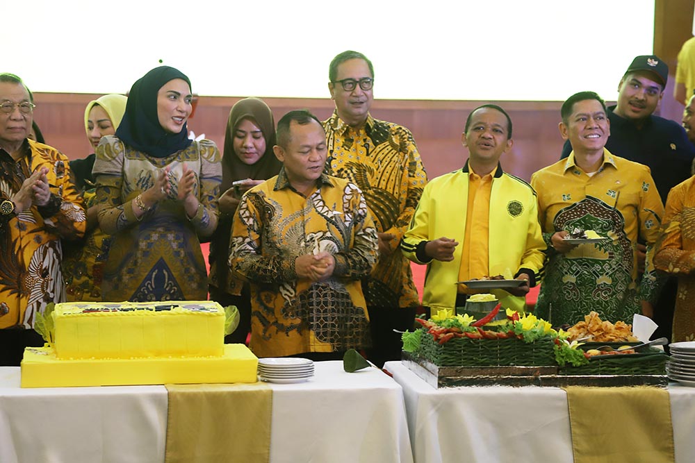 Peringatan HUT ke-57 Partai Golkar di DPR. (BeritaNasional/Elvis Sendouw)