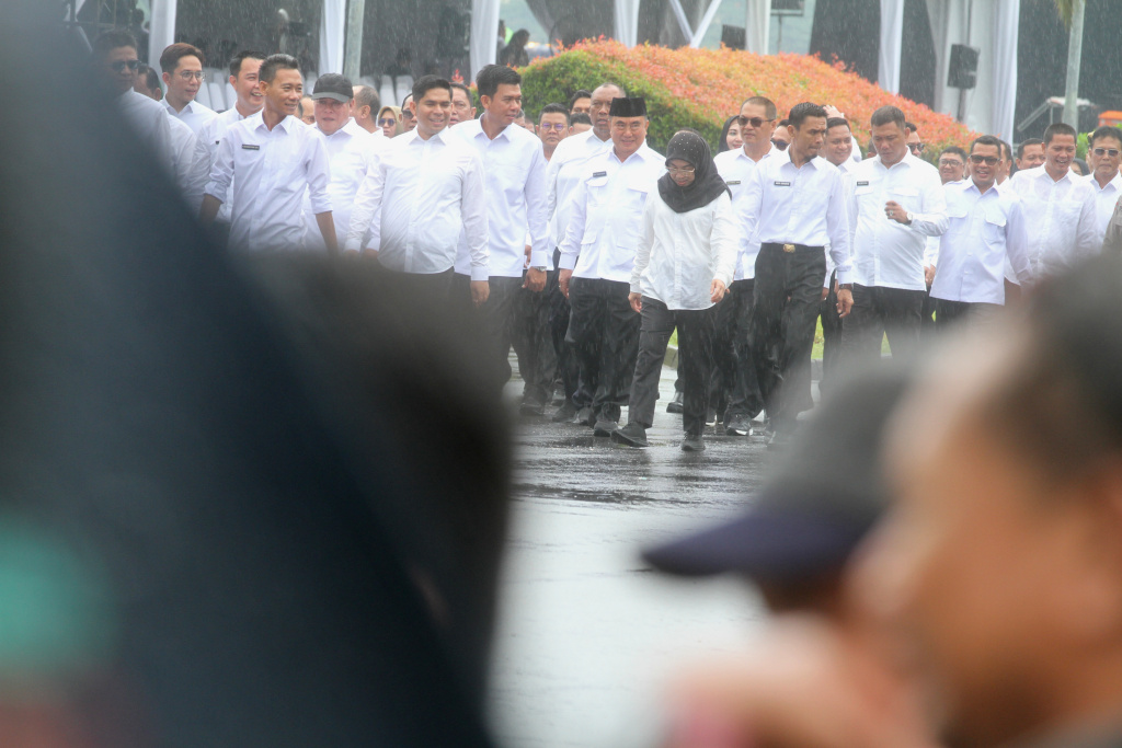 Sejumlah kepala daerah terpilih mengikuti pengarahan dan gladi bersih pelantikan kepala daerah di kawasan Monas, Jakarta, Rabu (19/2/2025).  (Berita Nasional.com/Oke Atmaja)