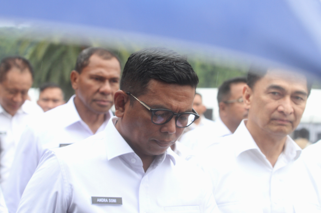 Sejumlah kepala daerah terpilih mengikuti pengarahan dan gladi bersih pelantikan kepala daerah di kawasan Monas, Jakarta, Rabu (19/2/2025).  (Berita Nasional.com/Oke Atmaja)