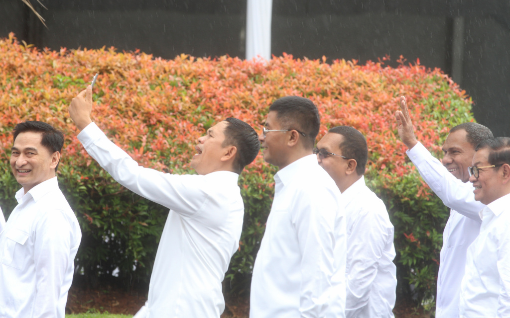 Sejumlah kepala daerah terpilih mengikuti pengarahan dan gladi bersih pelantikan kepala daerah di kawasan Monas, Jakarta, Rabu (19/2/2025).  (Berita Nasional.com/Oke Atmaja)