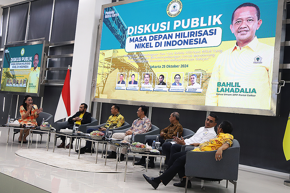 Golkar gelar diskusi yang bertajuk "Massa Depan Hilirisasi Nikel di Indonesia" di Kantor DPP Partai Golkar. (BeritaNasional/Elvis Sendouw)