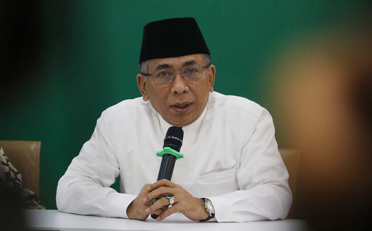 Ketua Umum Pengurus Besar Nahdlatul Ulama (PBNU) KH Yahya Cholil Staquf alias Gus Yahya (kiri) bersama Sekjen PBNU H. Amin Said Husni saat menyampaikan keterangan pers di Kantor PBNU, Jakarta, Rabu (3/12/2025).  (Beritanasional.com/Oke Atmaja)