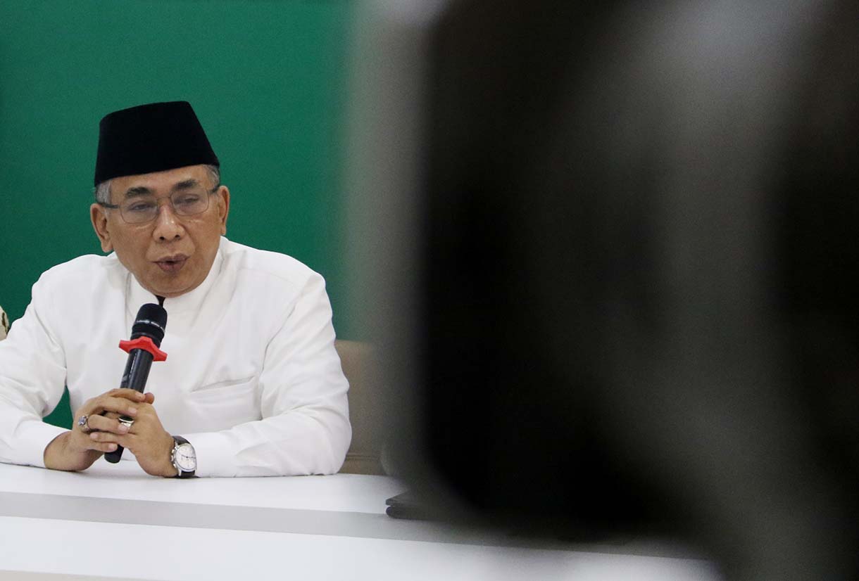 Ketua Umum Pengurus Besar Nahdlatul Ulama (PBNU) KH Yahya Cholil Staquf alias Gus Yahya (kiri) bersama Sekjen PBNU H. Amin Said Husni saat menyampaikan keterangan pers di Kantor PBNU, Jakarta, Rabu (3/12/2025).  (Beritanasional.com/Oke Atmaja)