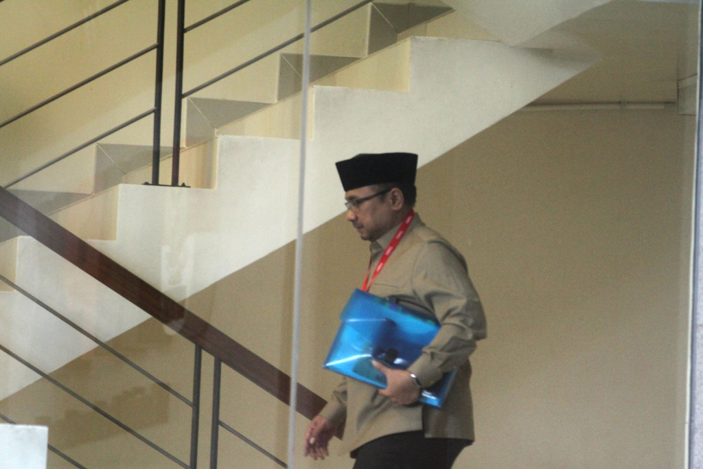 Gus Yaqut Diperiksa KPK Kasus Kouta Haji Mantan Menteri Agama, Yaqut Cholil Qoumas alias Gus Yaqut, memenuhi panggilan penyelidik Komisi Pemberantasan Korupsi (KPK), Jakarta, Kamis (7/8/2025). (Beritanasional.com/Oke Atmaja)