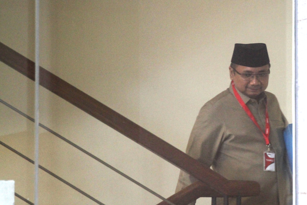 Gus Yaqut Diperiksa KPK Kasus Kouta Haji Mantan Menteri Agama, Yaqut Cholil Qoumas alias Gus Yaqut, memenuhi panggilan penyelidik Komisi Pemberantasan Korupsi (KPK), Jakarta, Kamis (7/8/2025). (Beritanasional.com/Oke Atmaja)