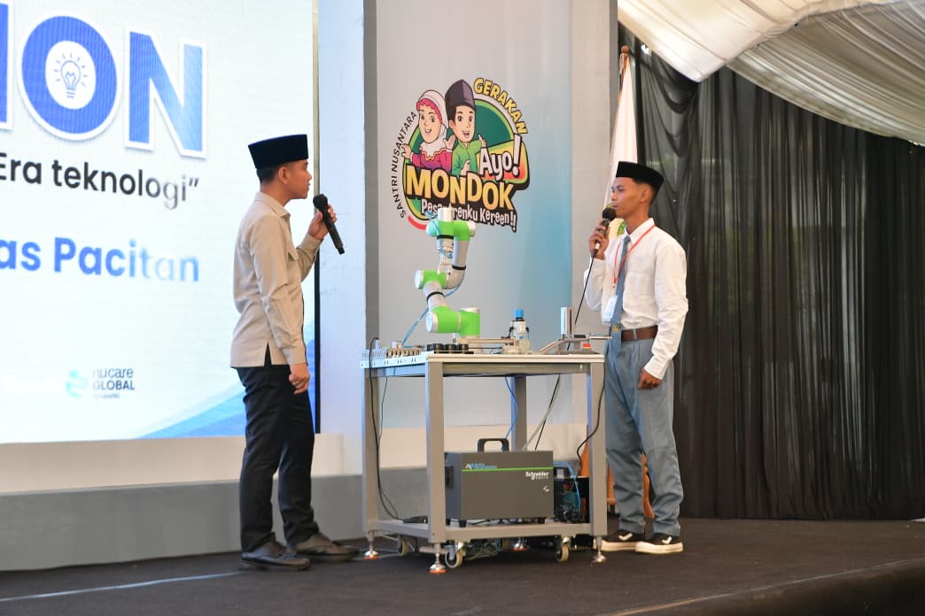 Wapres Gibran Rakabuming mengunjungi Perguruan Islam Pondok Tremas di Jl. Tj. II, Tremas, Arjosari, Pacitan, Jawa Timur. (BeritaNasional/Elvis/HO Setwapres)
